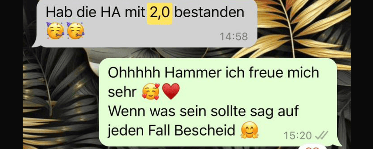 WhatsApp-Nachricht einer Studentin oder eines Studenten mit Note 2,0